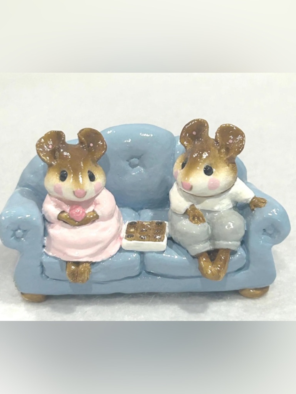 Wee Forest Folk First Date, William Petersen 1986, Blue Couch